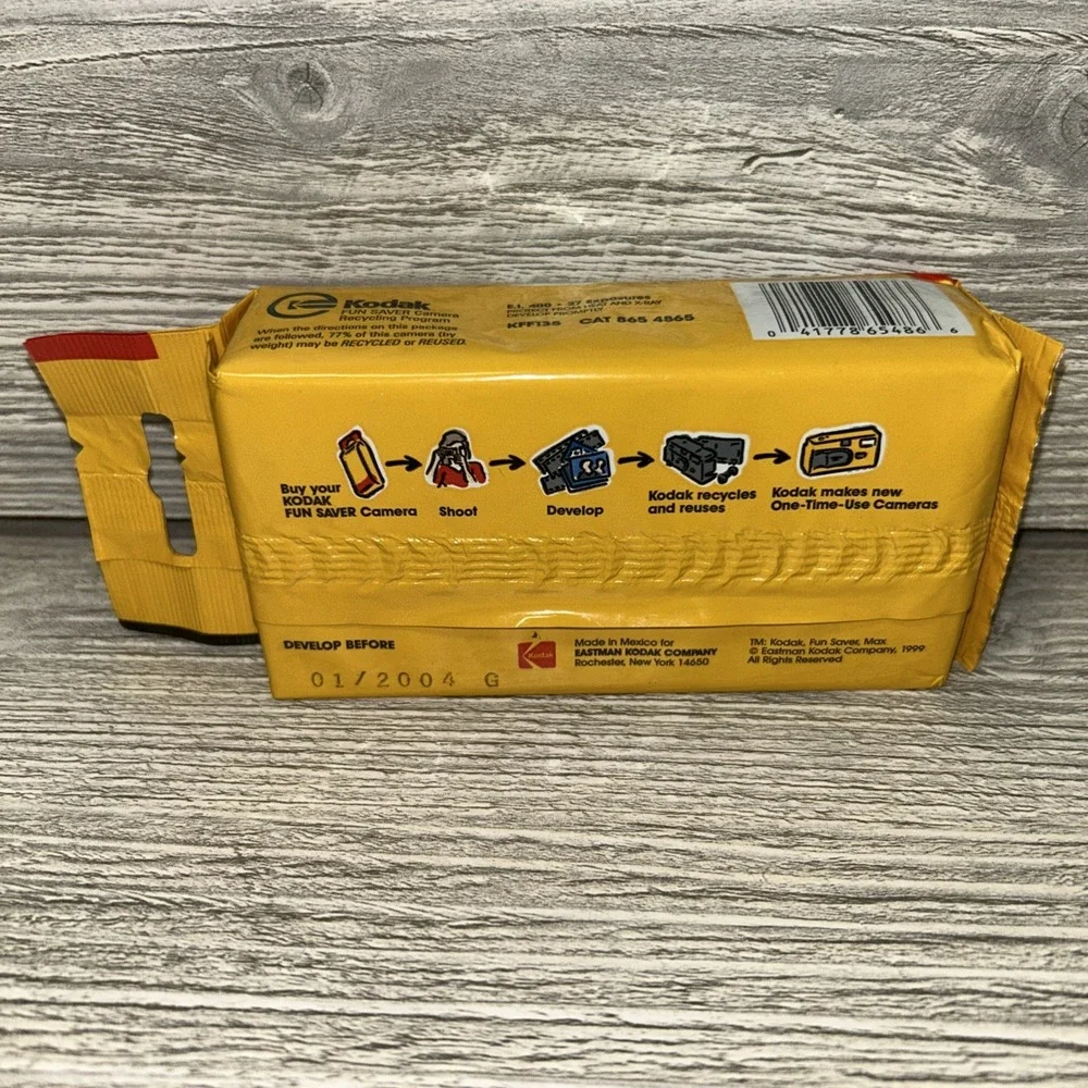 Kodak FunSaver 35 Flash Camera~27 Exposures~One‎ Time Use~NOS B4